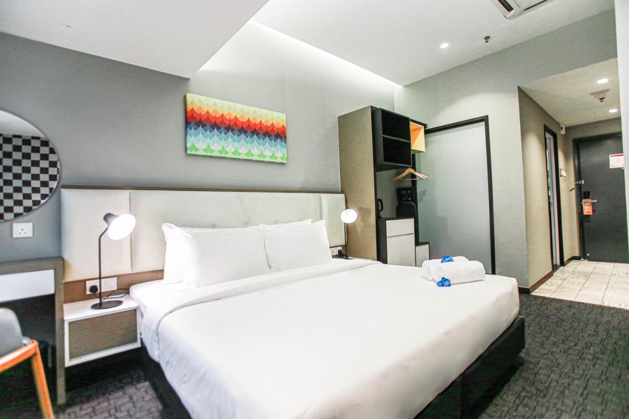 Fives Hotel Dnp Johor Bahru Esterno foto